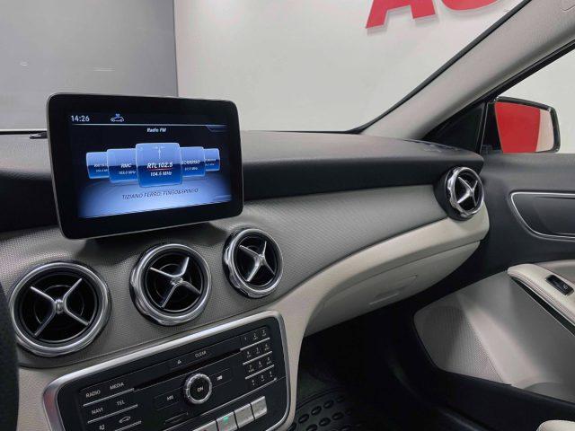 MERCEDES-BENZ GLA 220 PREMIUM 4MATIC AUTO