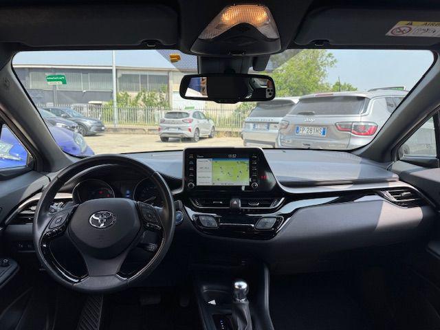 TOYOTA C-HR 1.8 Hybrid E-CVT Business