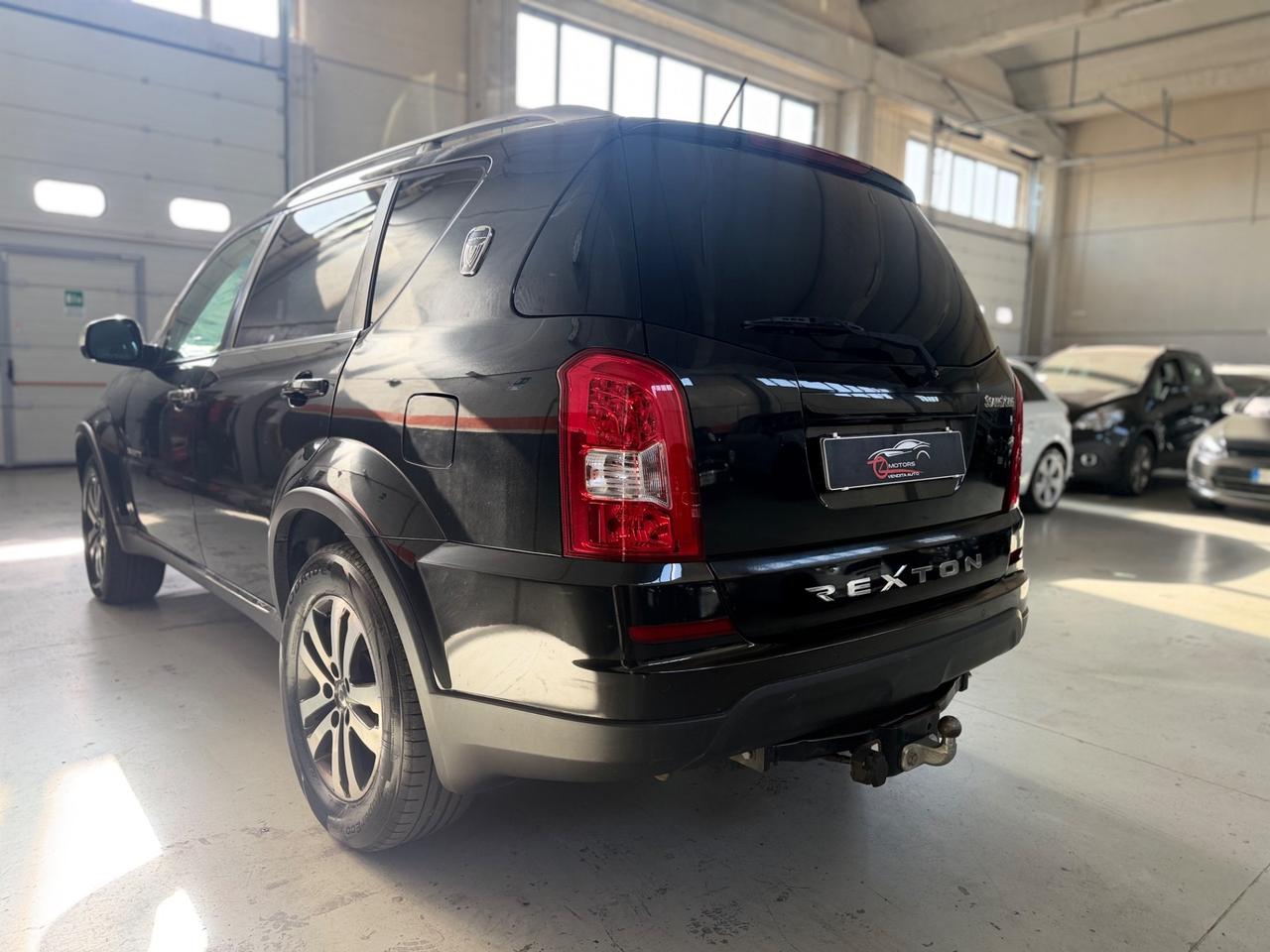 Ssangyong Rexton W 2.0 Xdi 4WD A/T Top GANCIO TRAINO