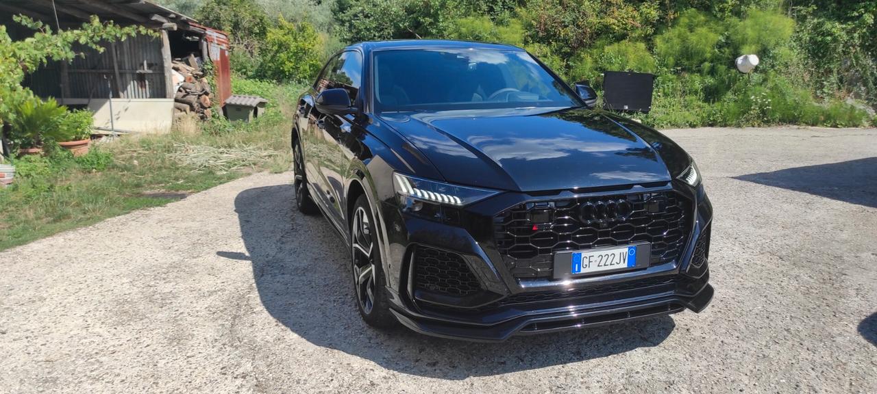 Audi Q8 RS TFSI V8 quattro tiptronic s line
