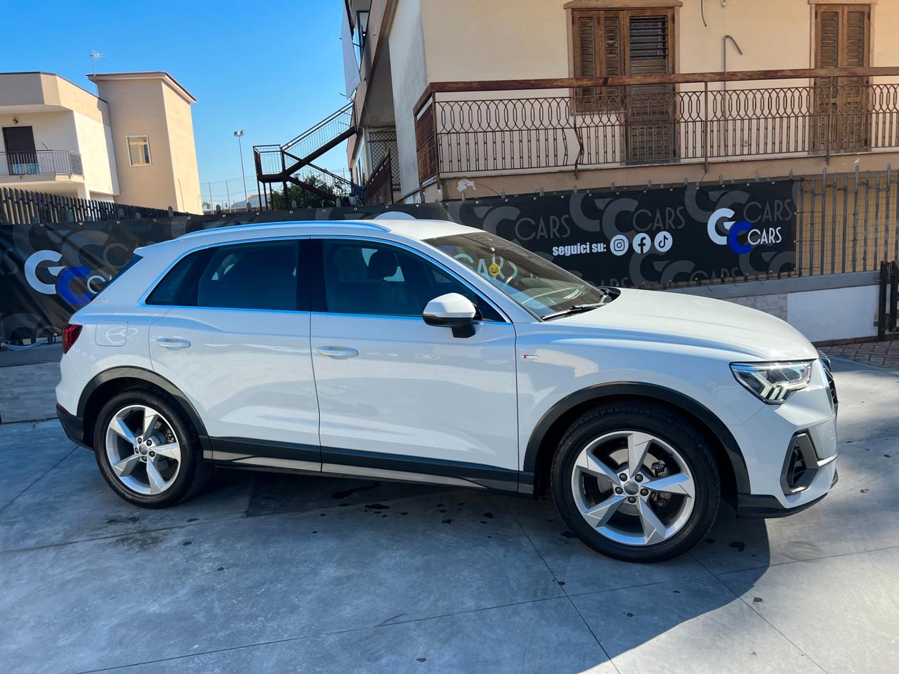 Audi Q3 35 TDI S tronic S line edition full