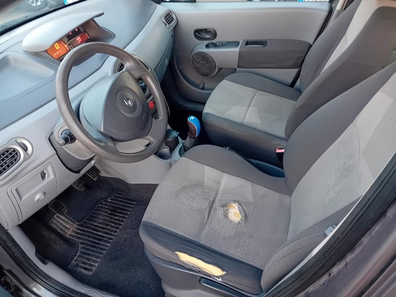 Renault Modus 1.2 16v Dynamique 75 cv E4