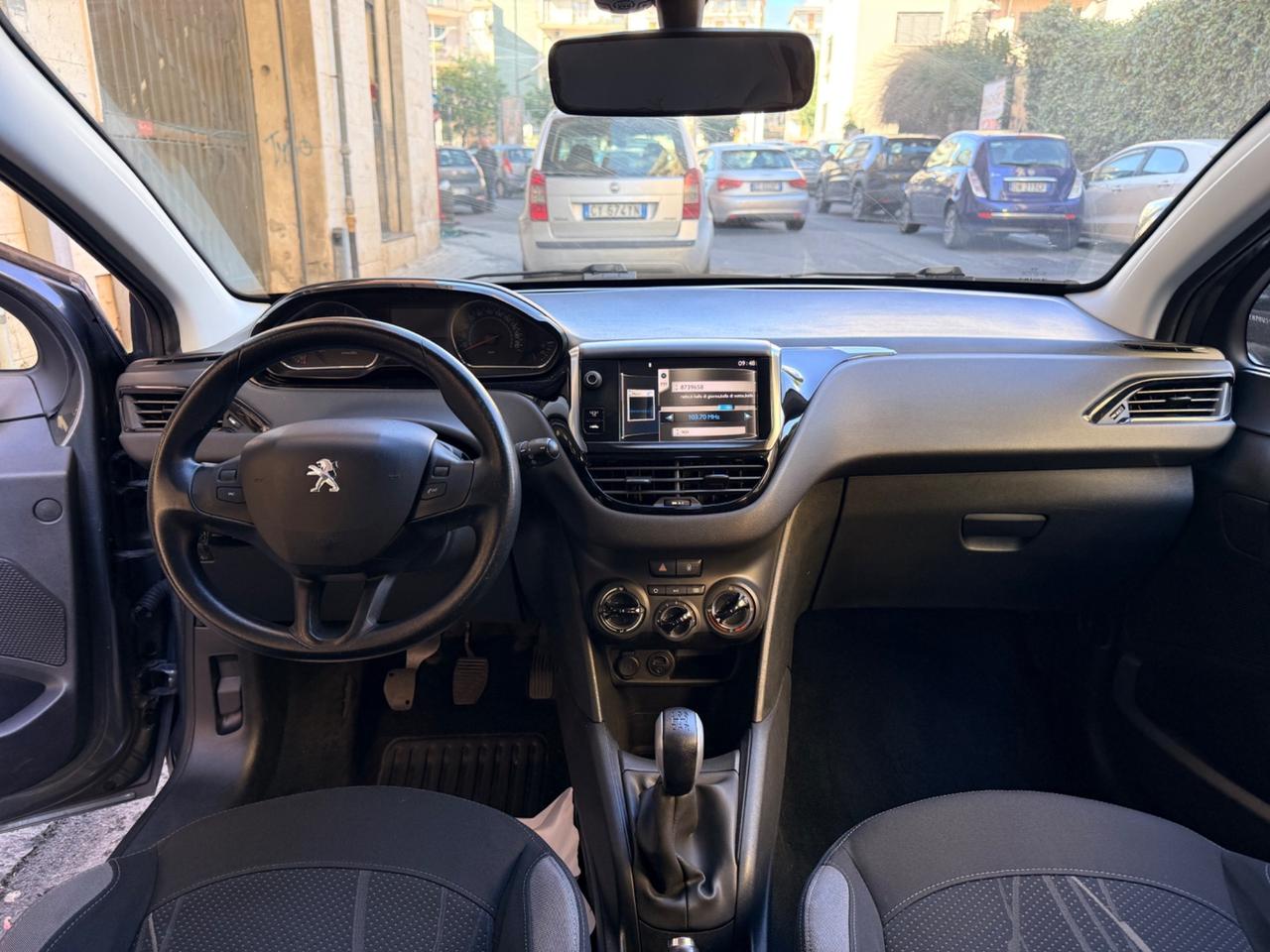 Peugeot 208 1.4 HDi 68 CV 5 porte Business