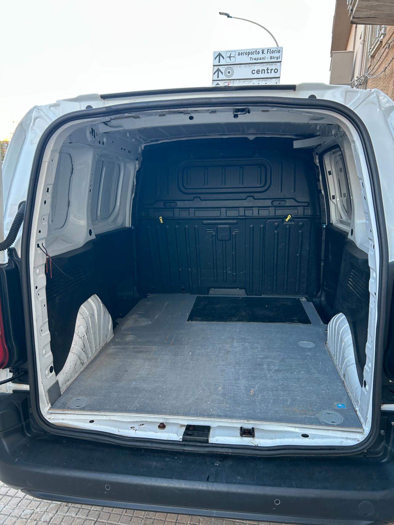 Opel Combo Cargo 1.5 Diesel 100CV S&S PC 650kg Edition