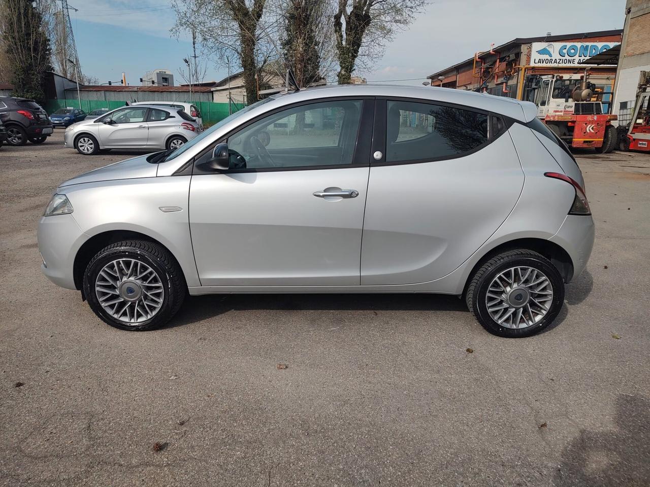 Lancia Ypsilon Elefantino 0.9 Eco Chic Twin air 80 cv Metano, OK NEOPATENTATI, GARANZIA L.12 MESI