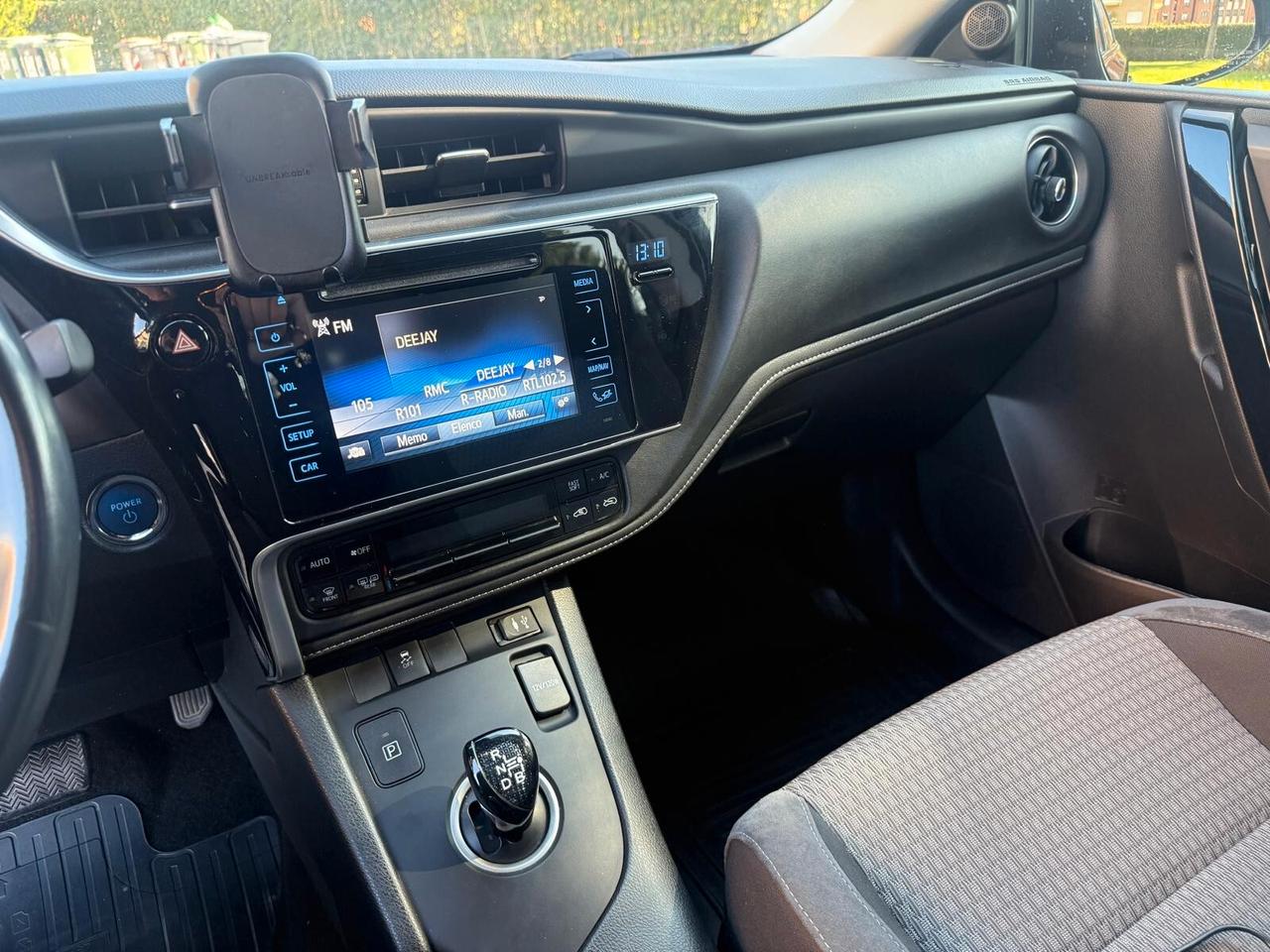 Toyota Auris touring sport ibrida