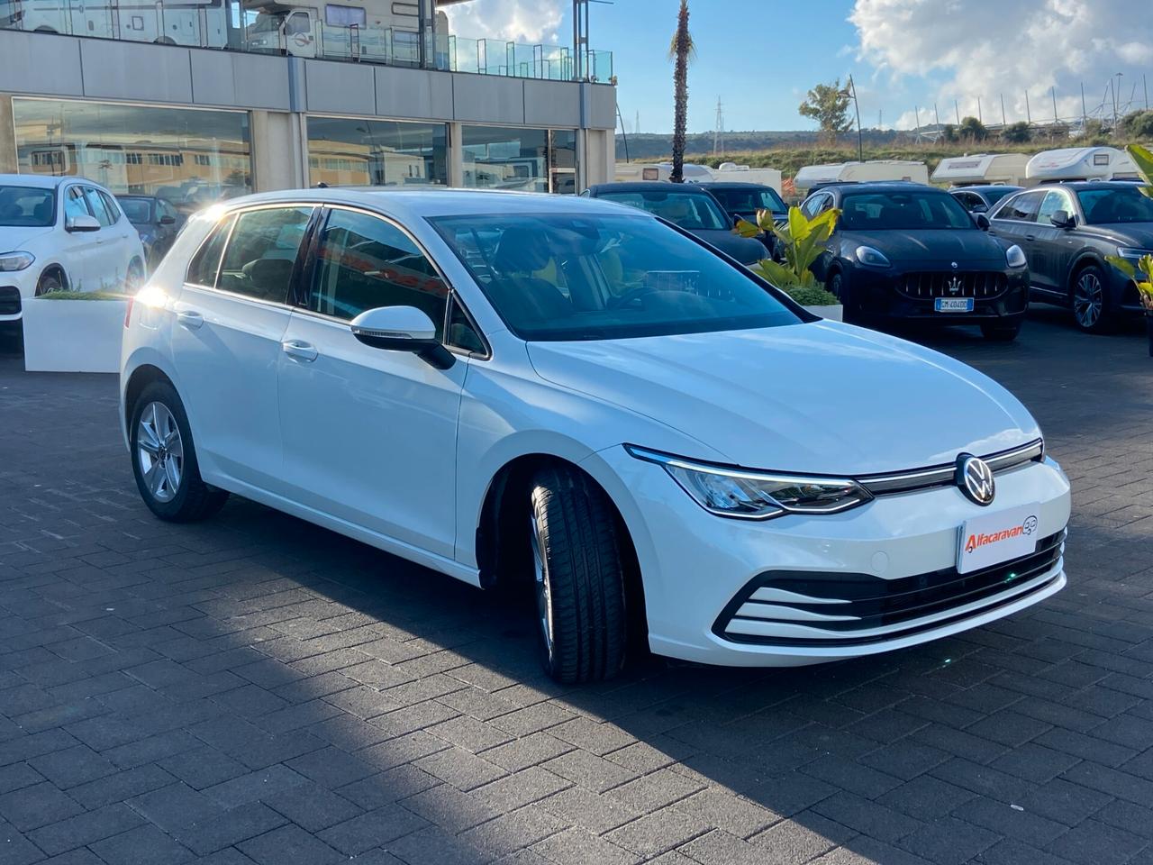 Volkswagen Golf VIII 2020 1.0 eTSI evo Life 110cv dsg