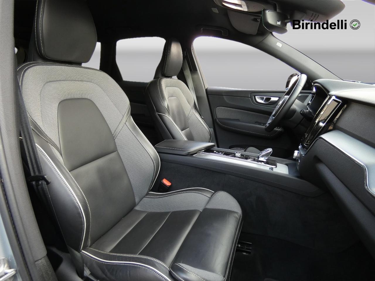 VOLVO XC60 (2017-->) - XC60 B4 (d) automatico Plus Dark