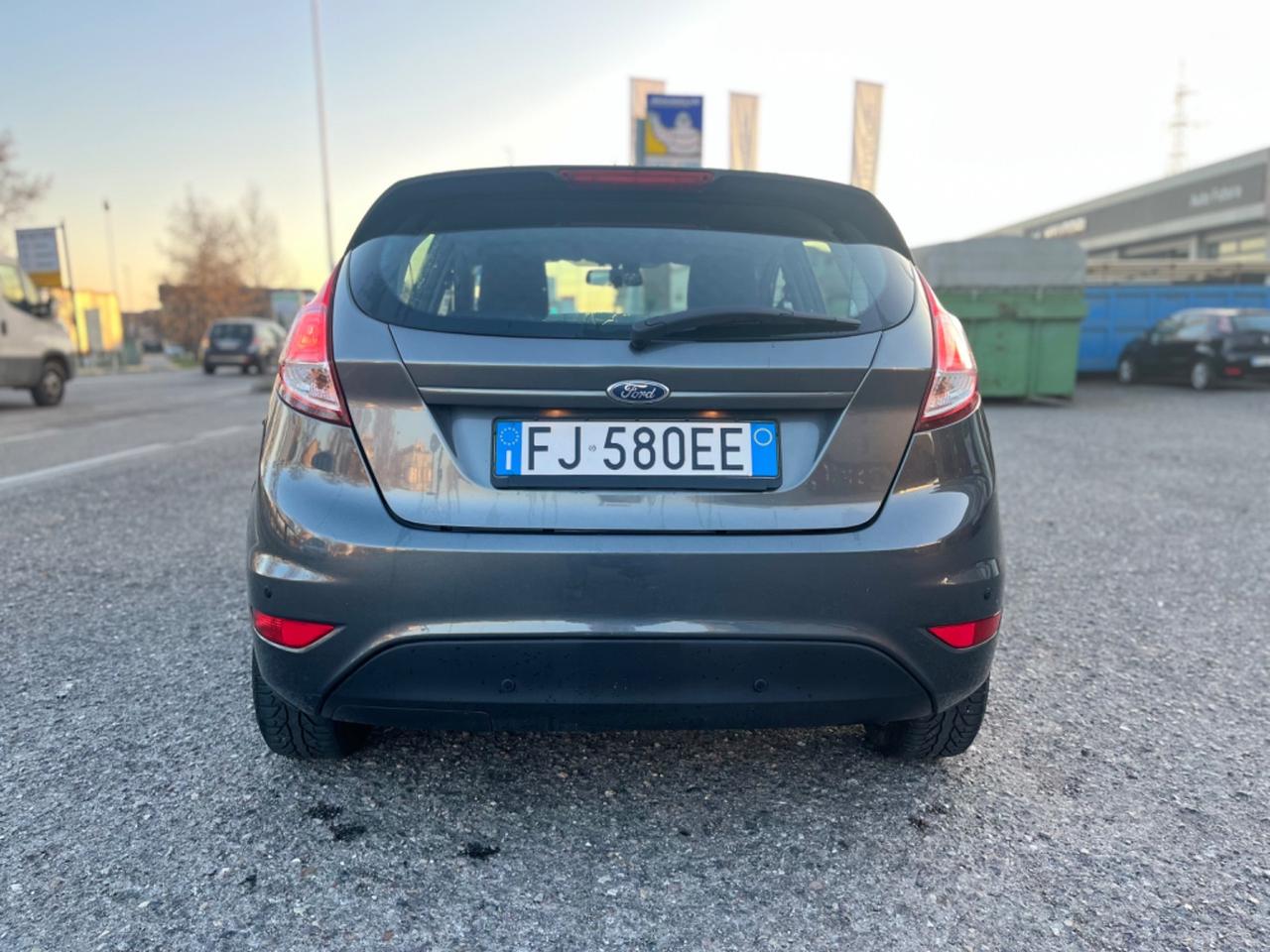 Ford Fiesta 1.5 TDCi 75CV 5 porte Titanium