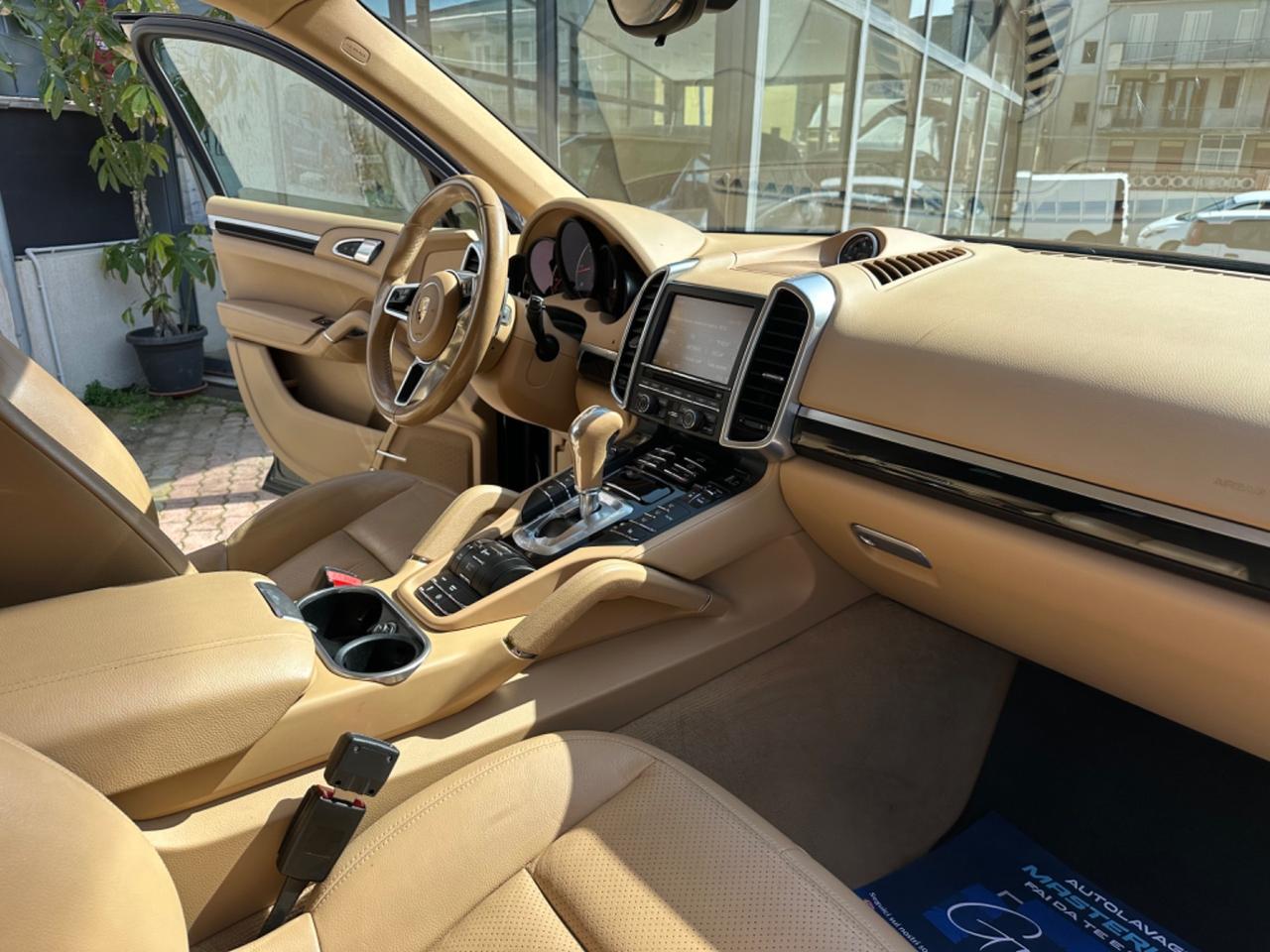 Porsche Cayenne 3.0 Diesel Tetto Pelle Platinum 2015