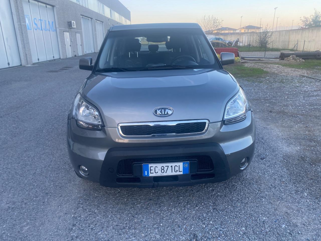 Kia Soul 1.6 CVVT Active Bi-Fuel