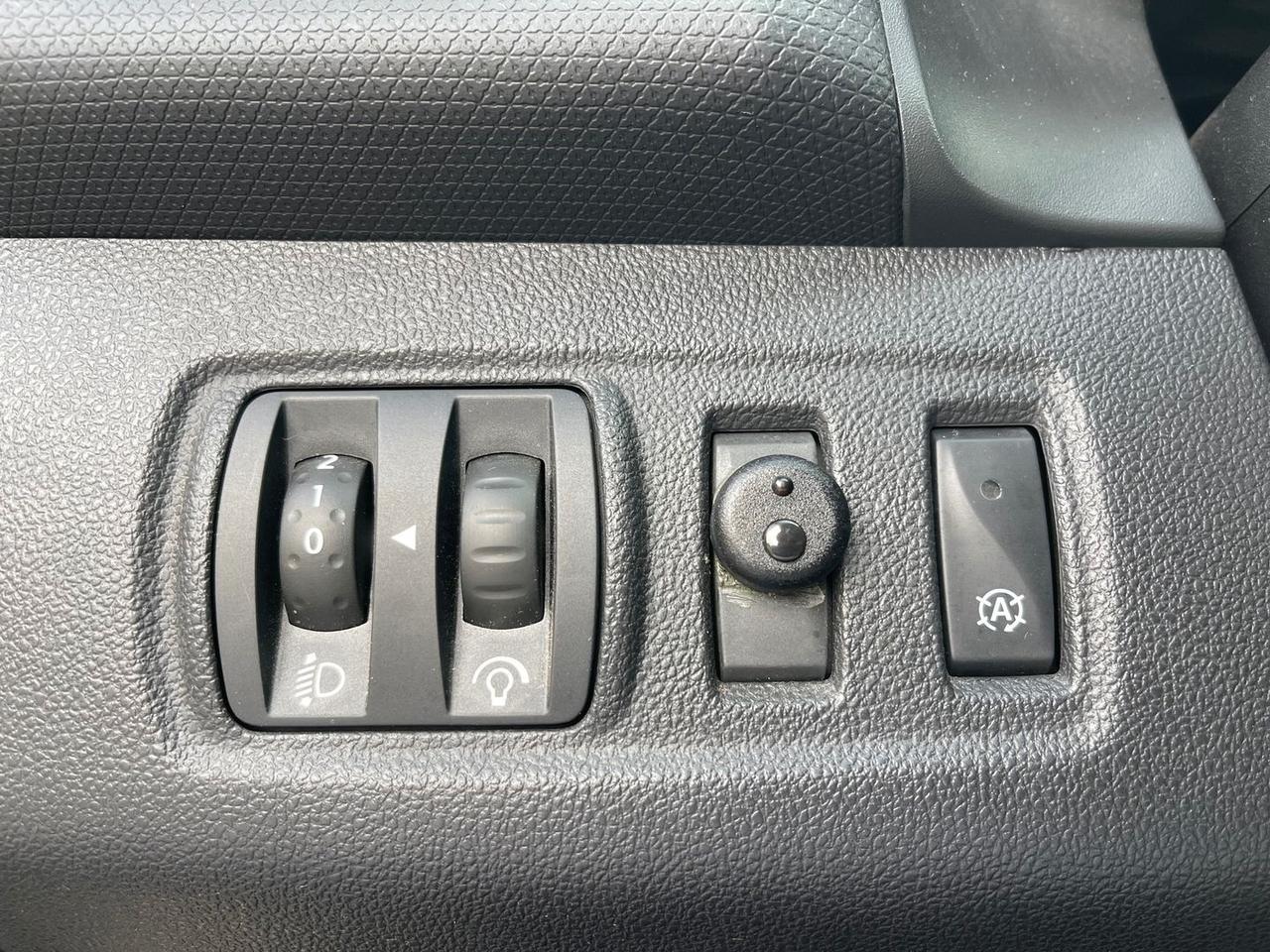 Renault Clio Moschino Zen 0.9 TCe 90 LPG #12174
