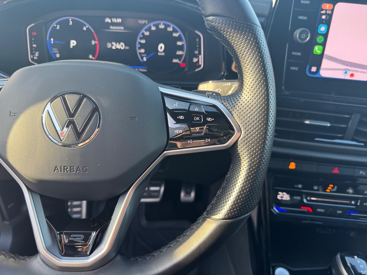 Volkswagen T-Roc 2.0 TDI SCR 150 CV DSG R-Line Full Black