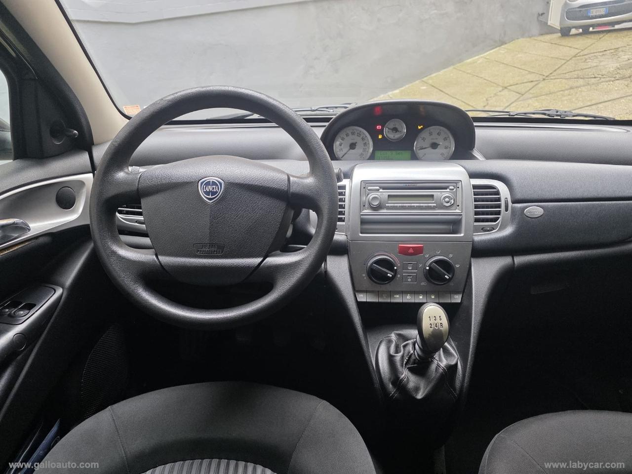 LANCIA Ypsilon 1.2 Platino