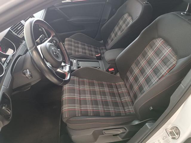 VOLKSWAGEN Golf GTI Performance 2.0 230 CV TSI DSG