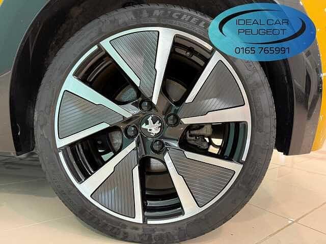 Peugeot 208 motore elettrico 136 CV 5 porte GT Line