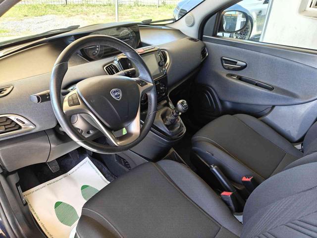 LANCIA Ypsilon 1.0 FireFly 5 porte S&S Hybrid Ecochic Gold