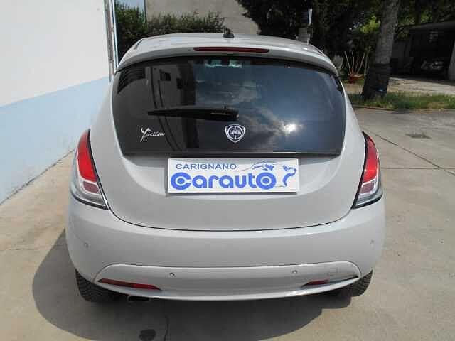 Lancia Ypsilon 1.2 69 cv 5p GPL Ecochic Mya
