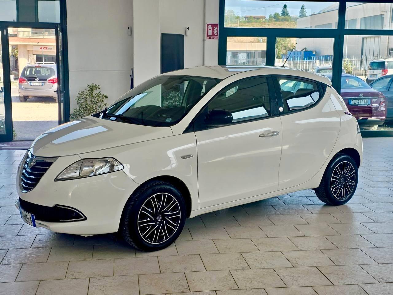 Lancia Ypsilon 1.2 69 CV 5 porte GPL Ecochic Gold