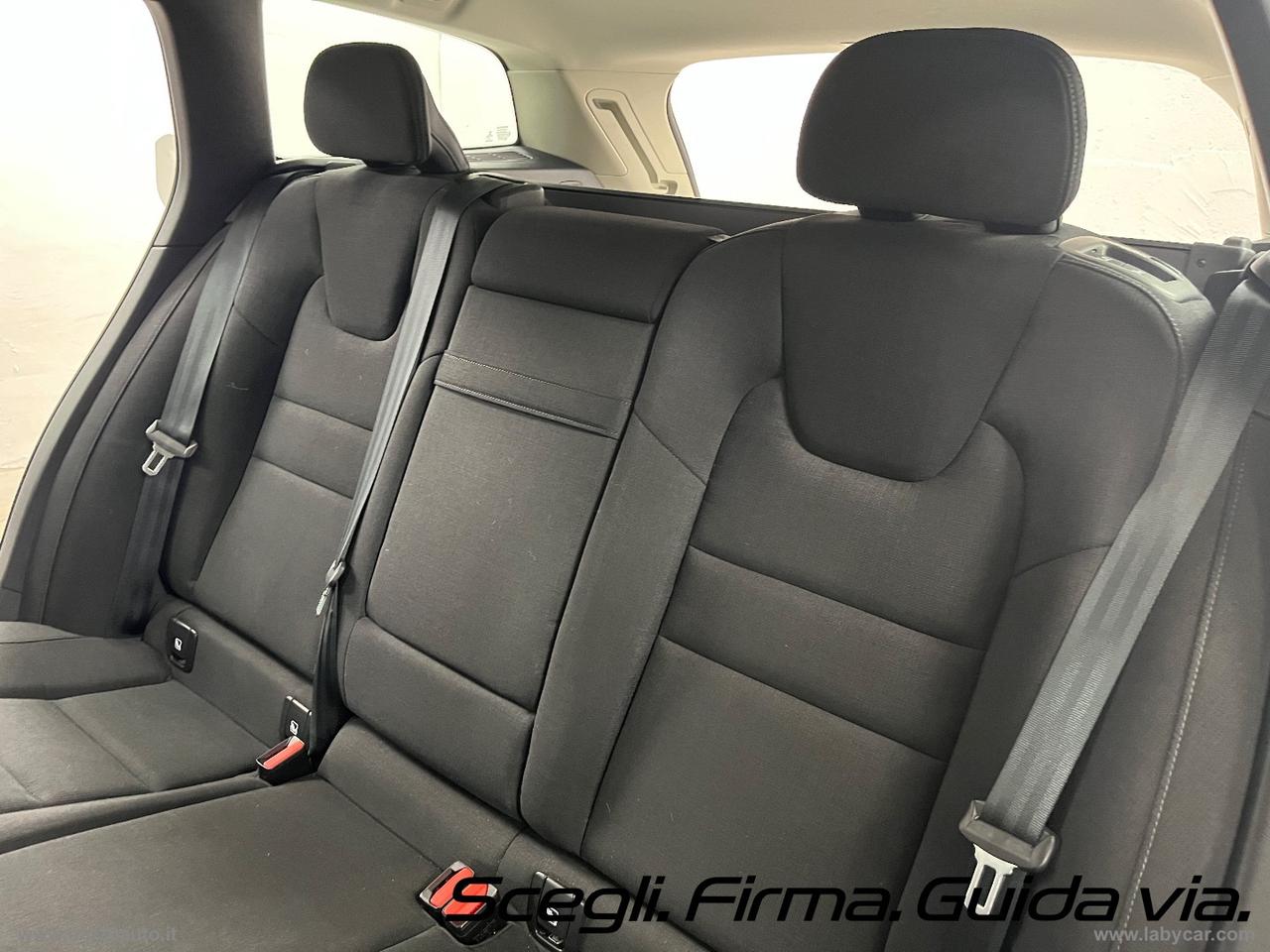 VOLVO V60 D3 STATION WAGON Business MY2020
