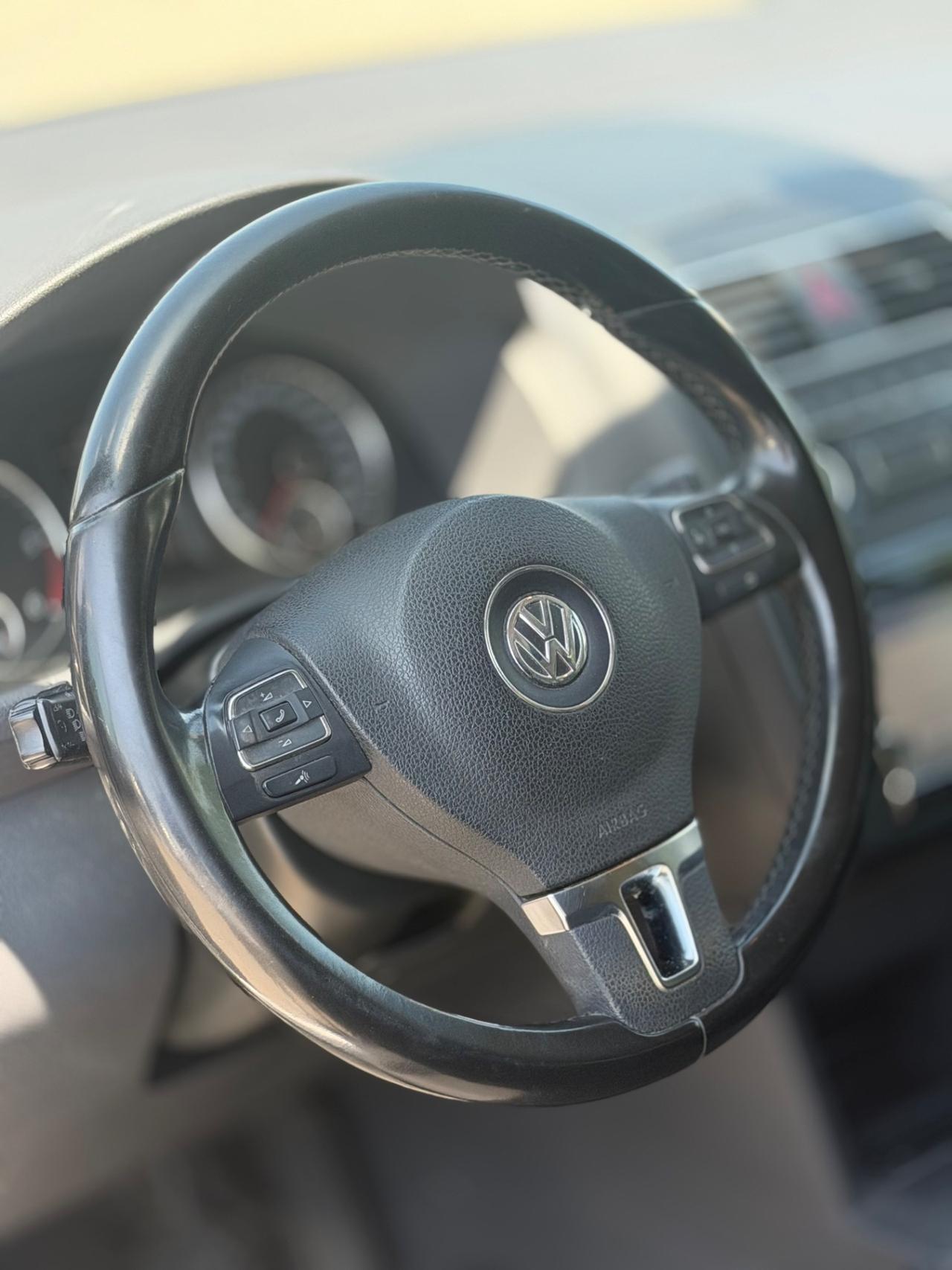 Volkswagen Touran 1.6 TDI (7POSTI)