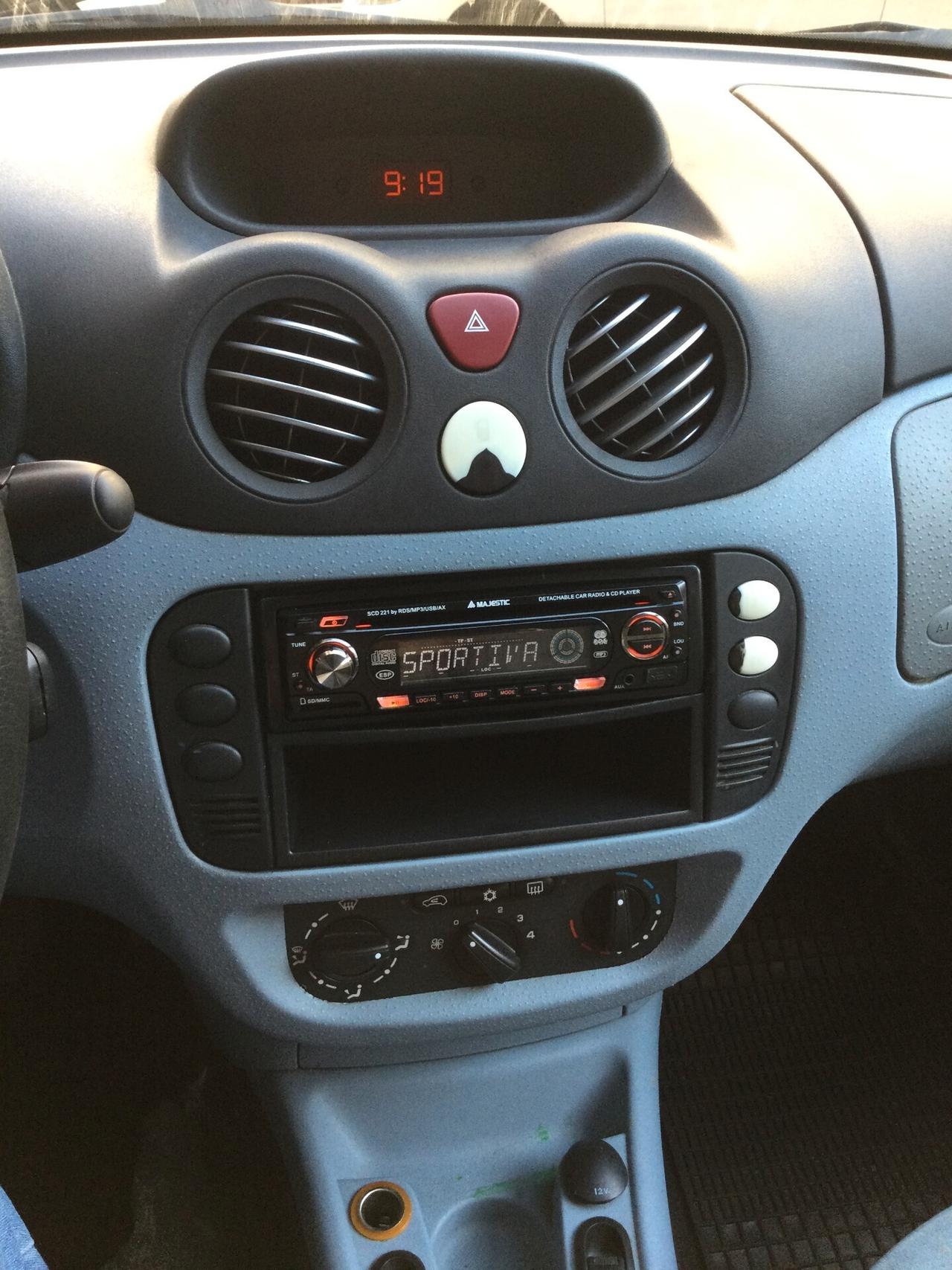 Citroen C3 1.4 HDi 70CV Elegance