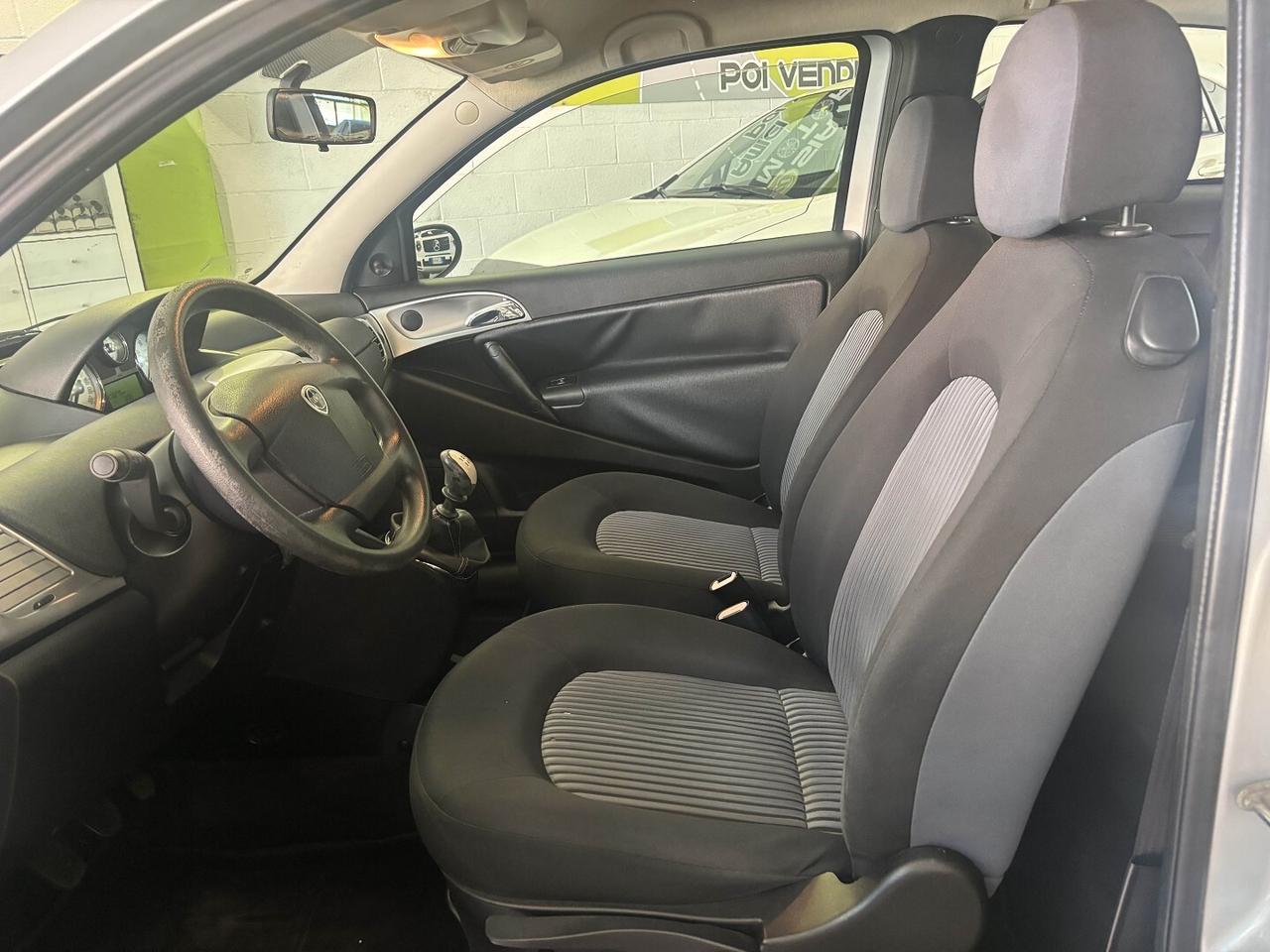 Lancia Ypsilon 1.2 Argento