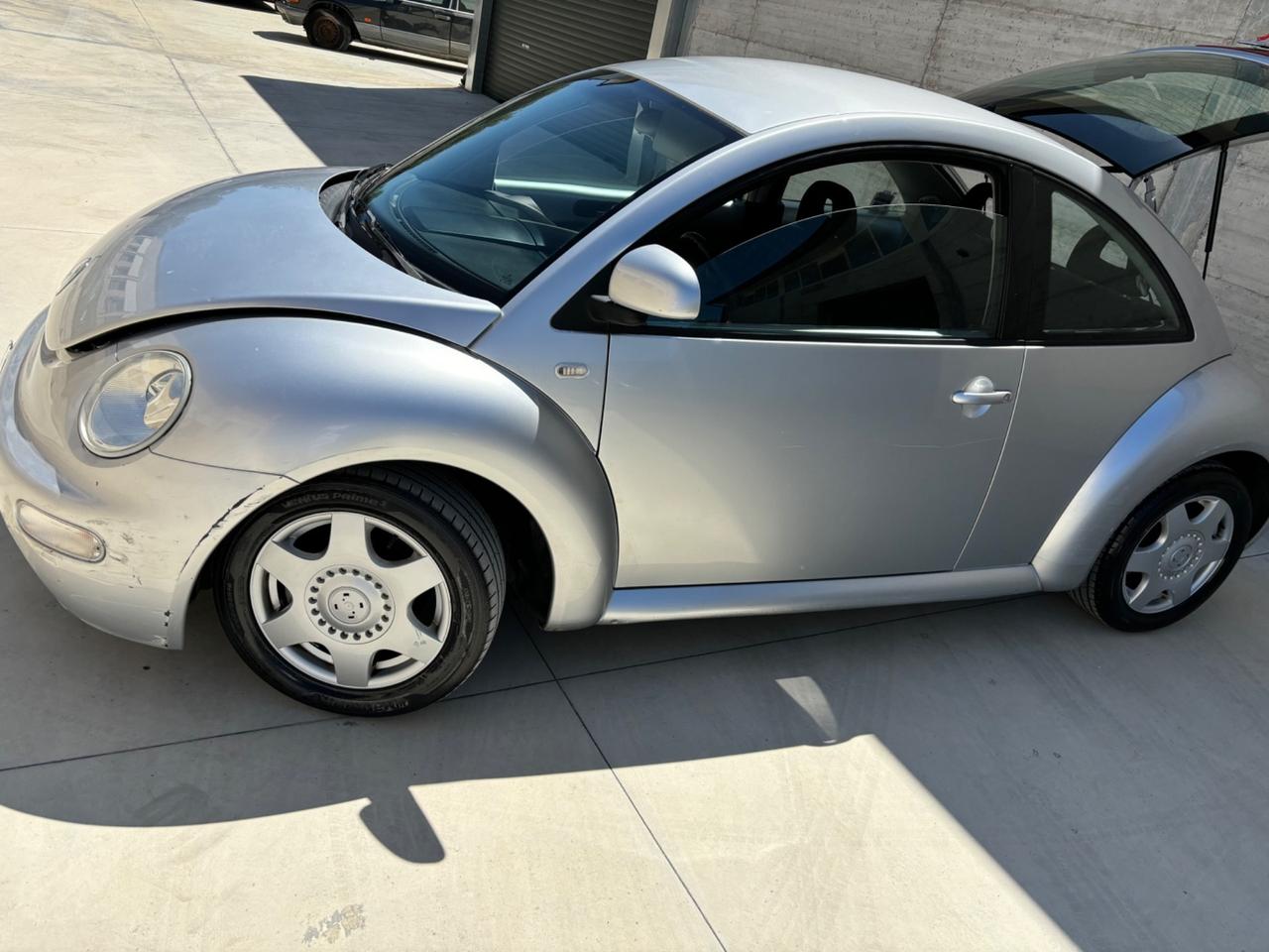 VOLKSWAGEN New Beetle 1.9 TDI