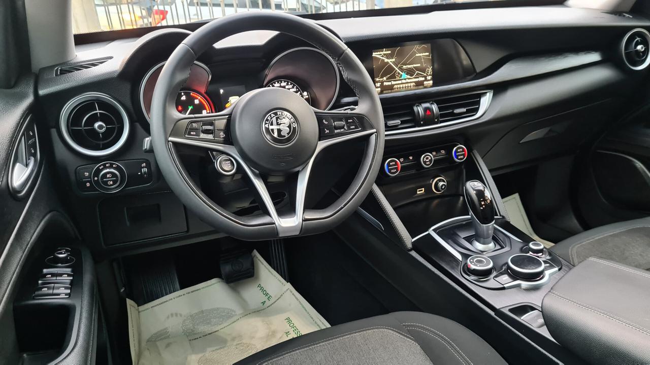 Alfa Romeo Stelvio 2.2 Turbodiesel 150 CV AT8 RWD Business
