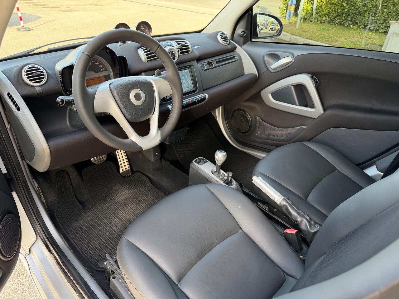 Smart ForTwo 1000 72 kW cabrio BRABUS 102cv