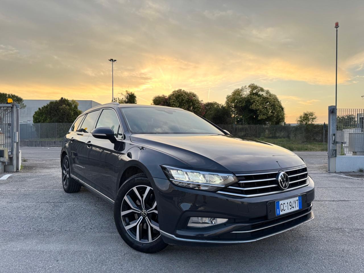 VOLKSWAGEN PASSAT 2.0 Tdi Evo EXECUTIVE - Led 17