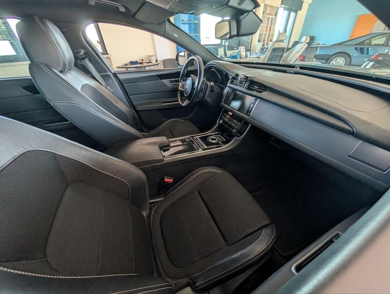 Jaguar XF 2.0 D 180 CV aut. R-Sport
