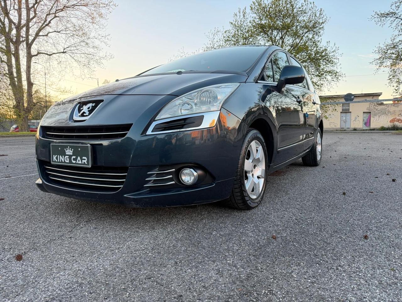 Peugeot 5008 1.6 e-HDi 112CV Stop&Start cambio robotizzato Active