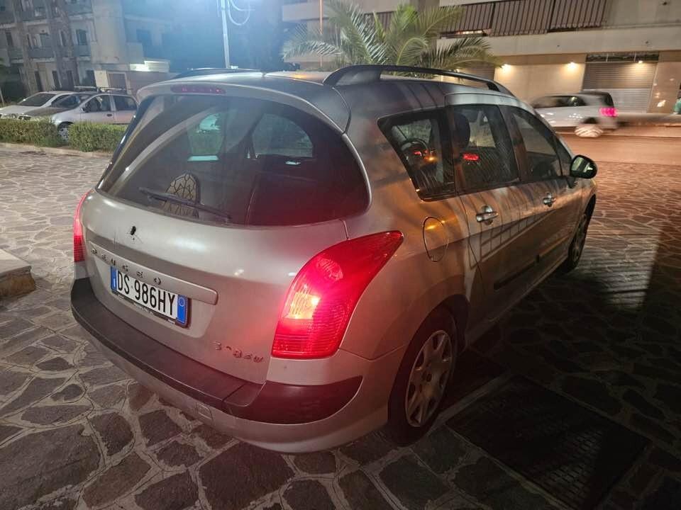 Peugeot 308 2.0 HDi 5p. Féline