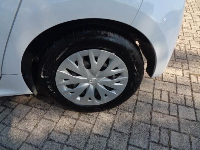 Toyota Yaris 1.5 Hybrid 5 porte Active NESSUN VINCOLO DI FINANZIAMENTO