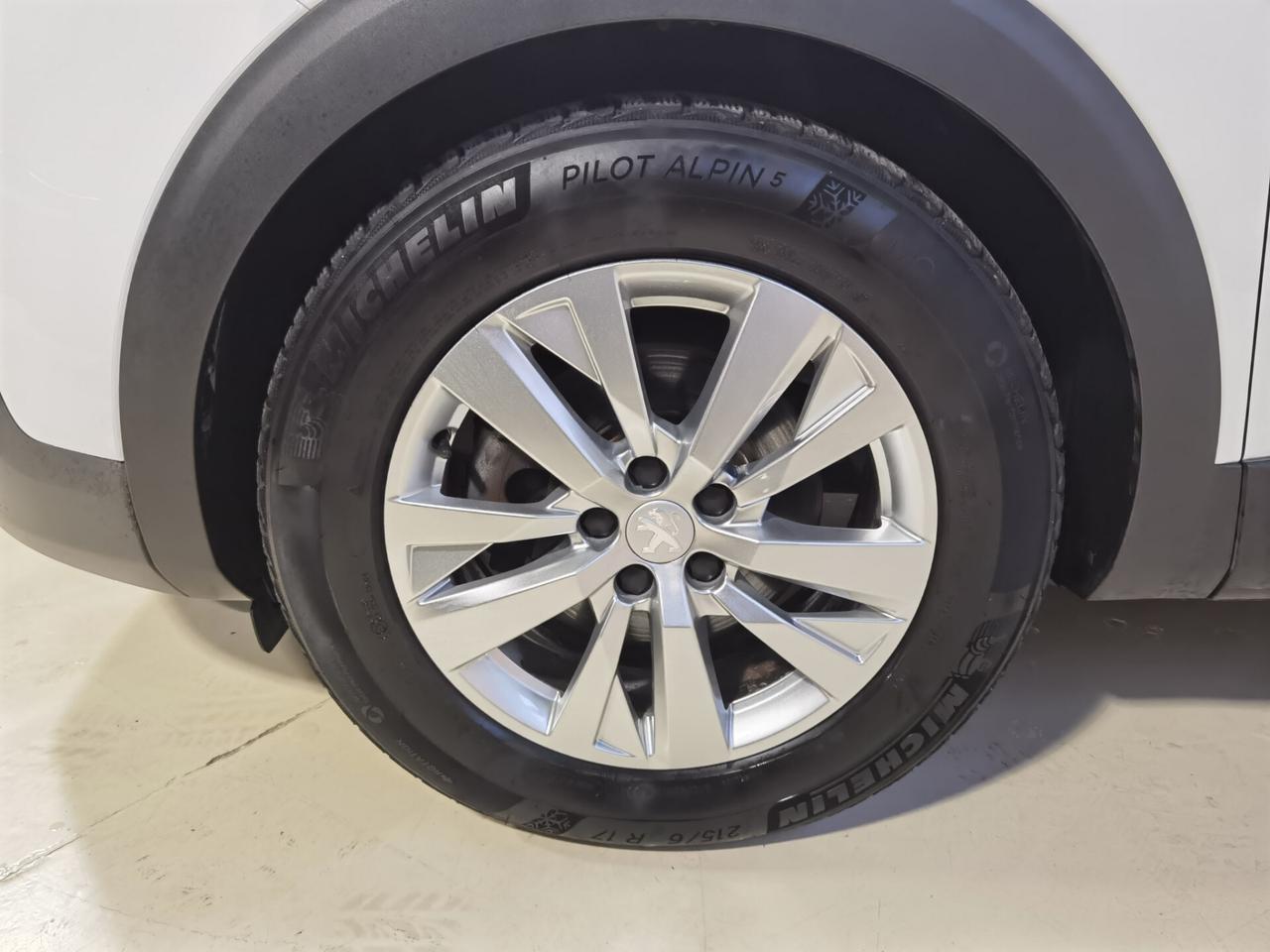 Peugeot 3008 BlueHDi 130 Business N1