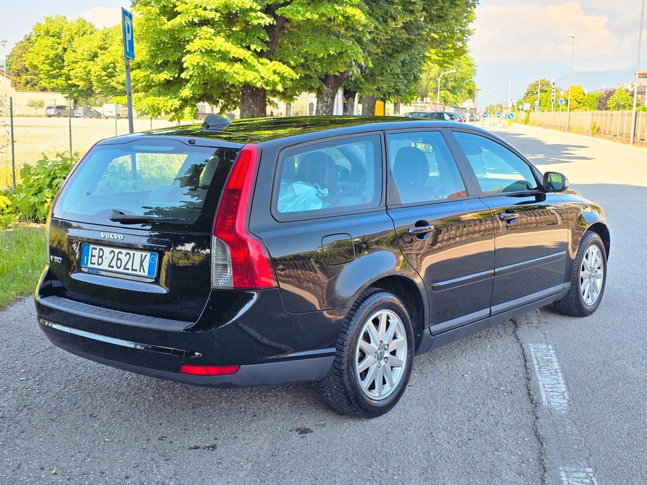 Volvo V50 2.0 D 6 MARCE - INTERNI IN PELLE