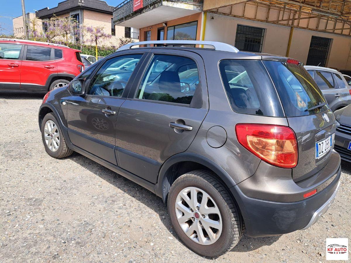 FIAT - Sedici 2.0 mjt Emotion 4x4 135cv