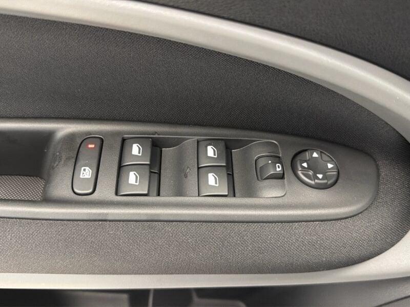 Jeep Avenger E-Hybrid Longitude 1.2 110cv Dct Mhev