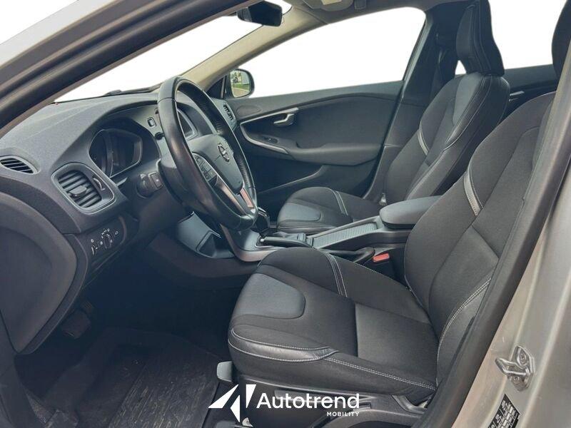 Volvo V40 D2 120 CV Automatica NAVI LED Business Plus