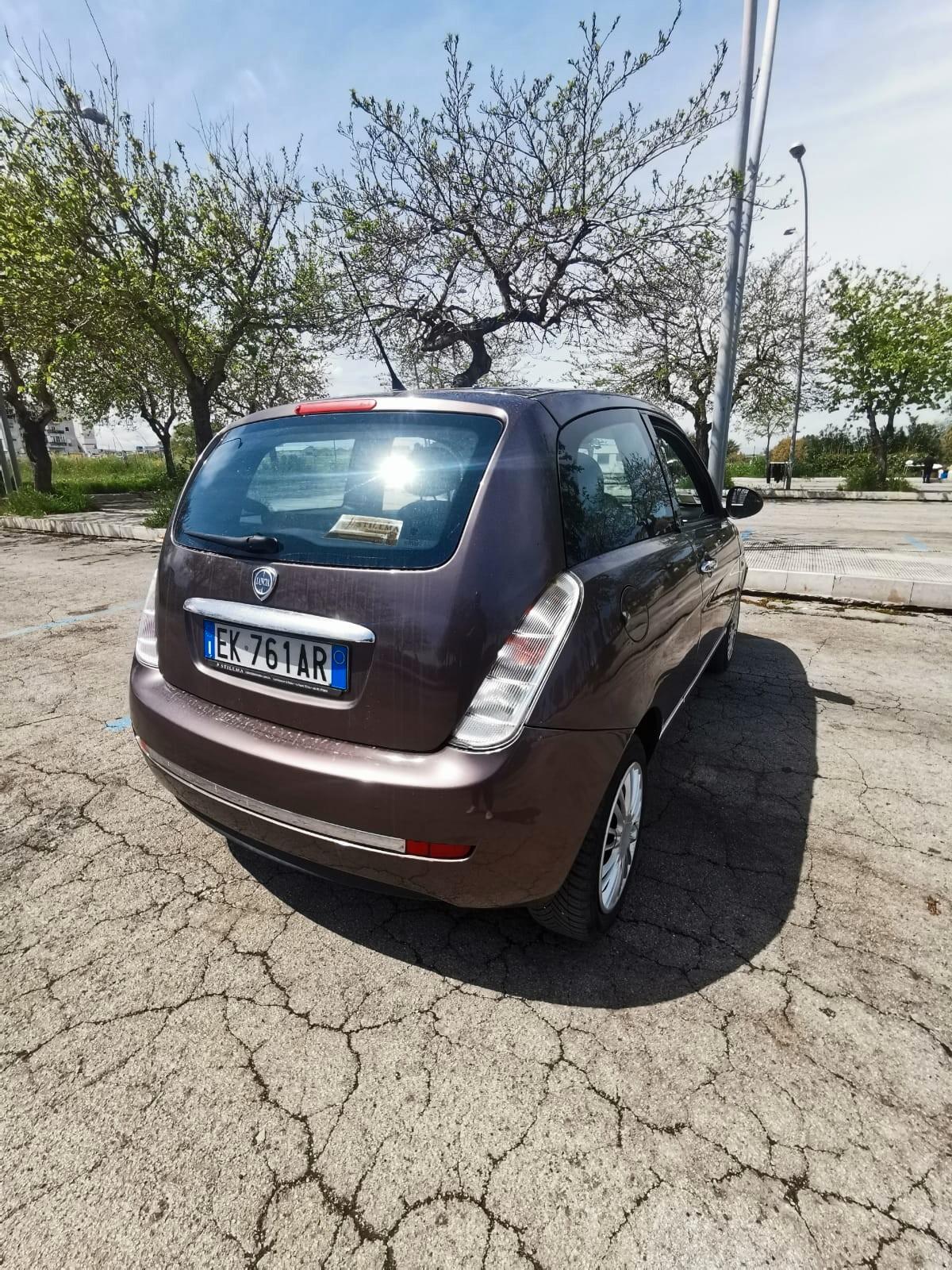 Lancia Ypsilon 1.3 MJT 75 CV DIVA - 2011