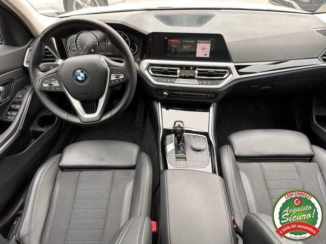 BMW 320 d xDrive Touring Sport Line Tetto Navi Pelle