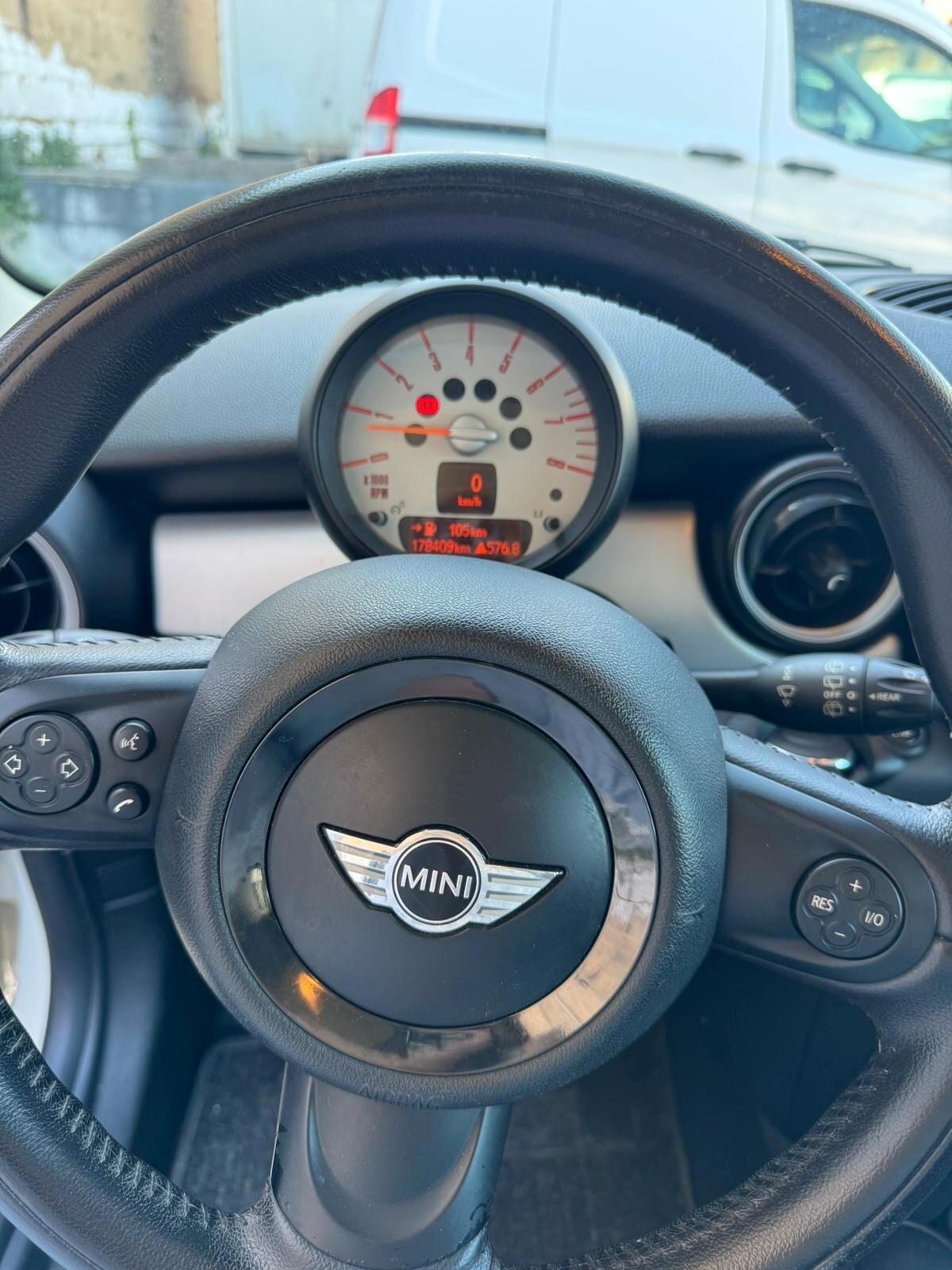 Mini 1.6 16V One (55kW)