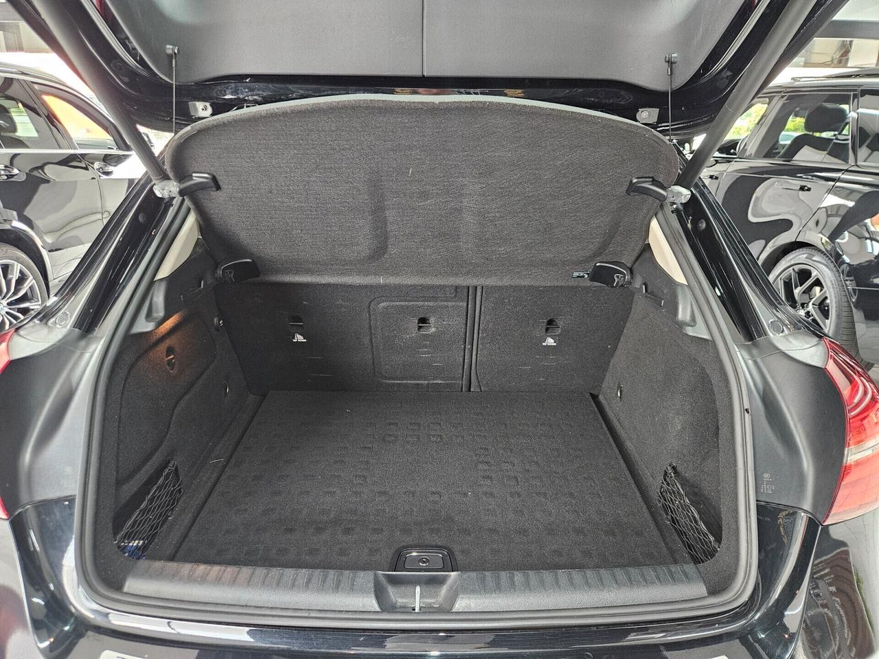 Mercedes-Benz GLA 200 d Sport 4matic auto - IVA ESPOSTA