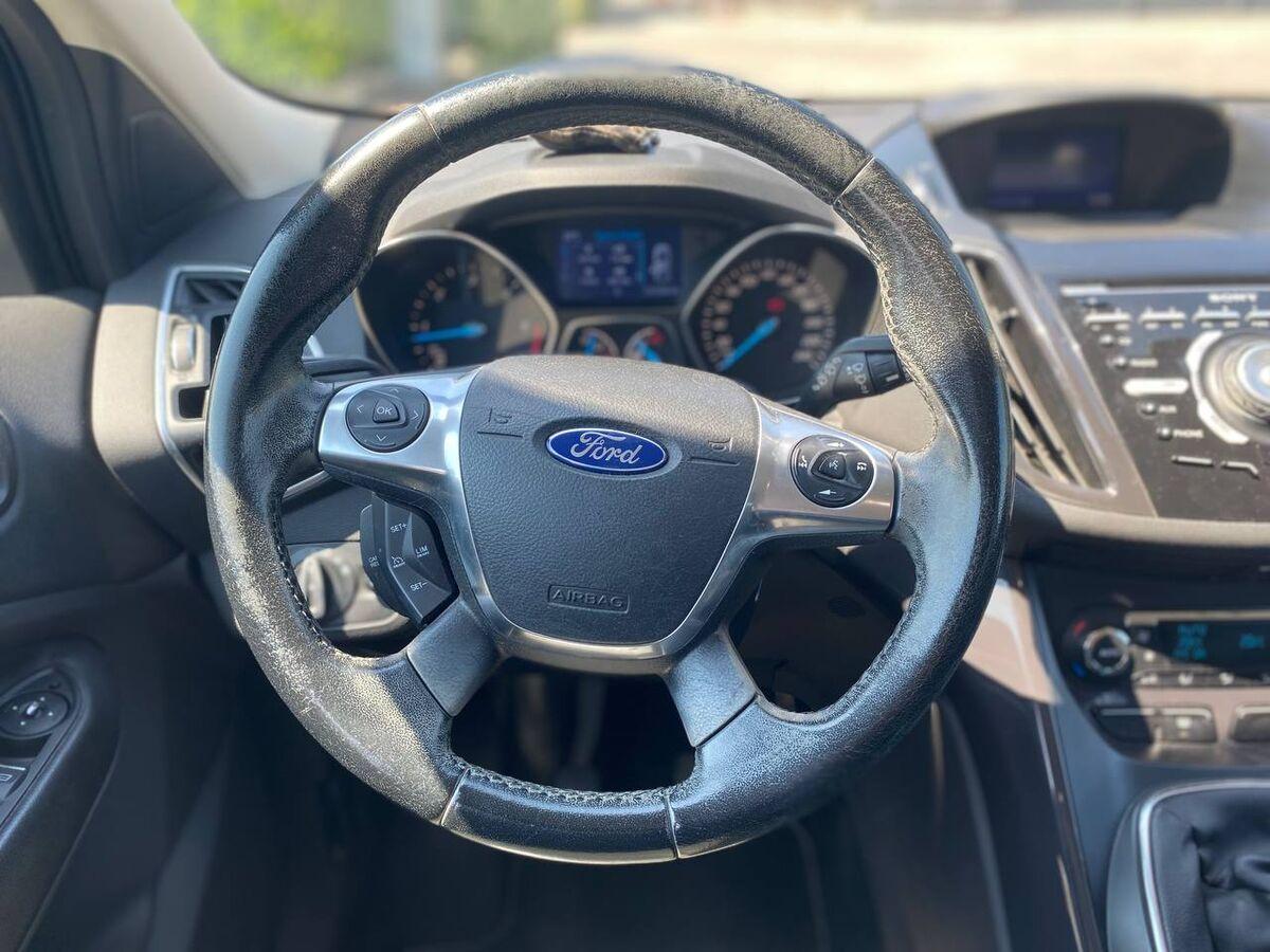 Ford Kuga 2.0 tdci Titanium 2wd 140cv