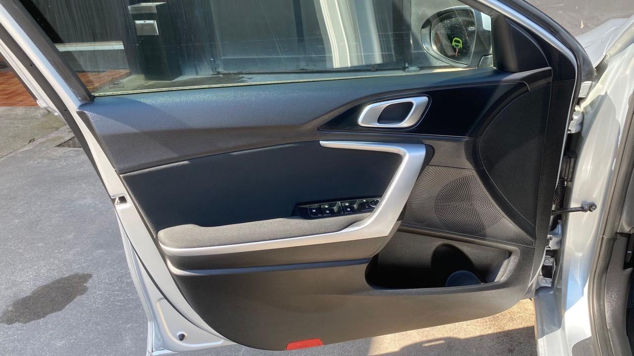 Kia Ceed Sportswagon 1.6 CRDi 136 CV MHEV DCT SW Style