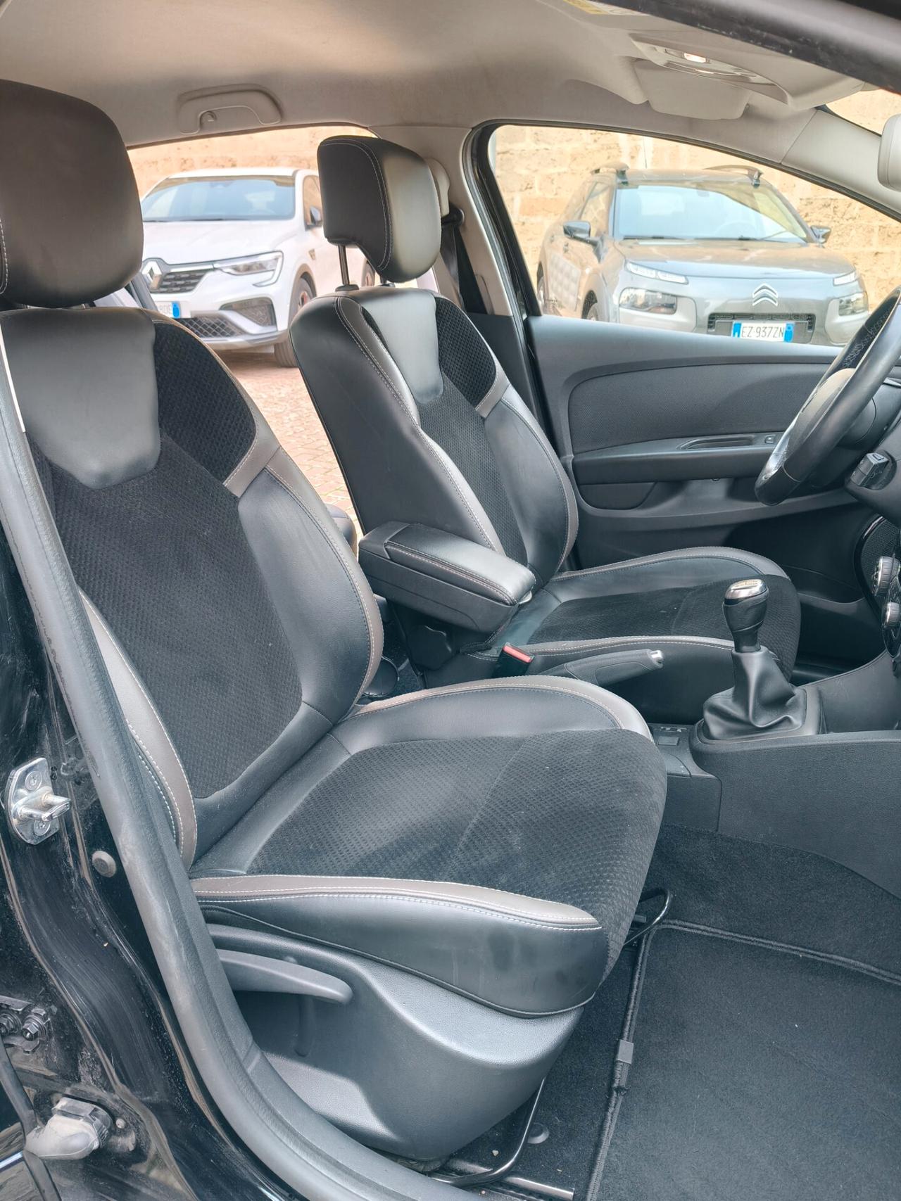 Renault Clio dCi 8V 90CV EDC Start&Stop 5 porte Energy Intens