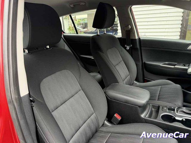 KIA Sportage mhev mild hybrid dct TELECAMERA CARPLAY IVA ESP.