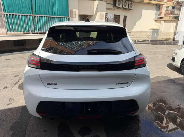 Peugeot 208 1.2 Hybrid Allure 110cv e-dcs 6