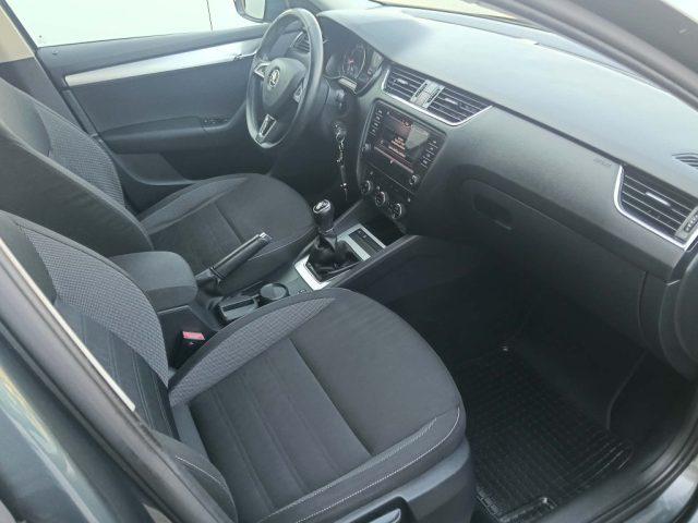 SKODA Octavia 1.4 TSI Wagon Executive G-Tec